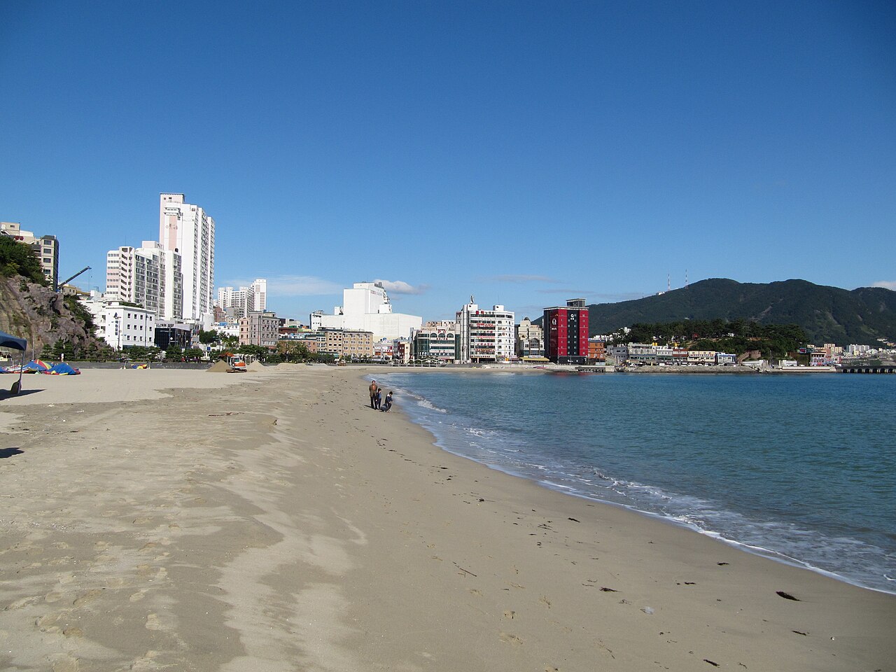 Archival Songdo shoreline looking across the beach and bay
